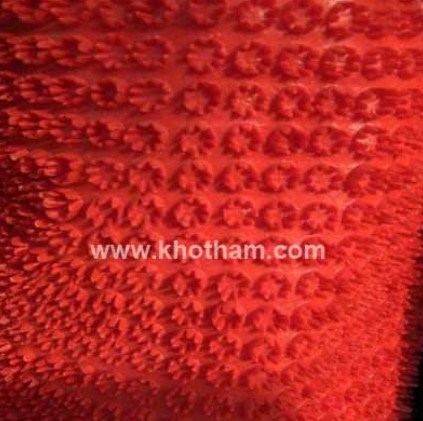 Thảm hoa cúc chống trượt màu đỏ KT: 1,2x 10m - Cuộn