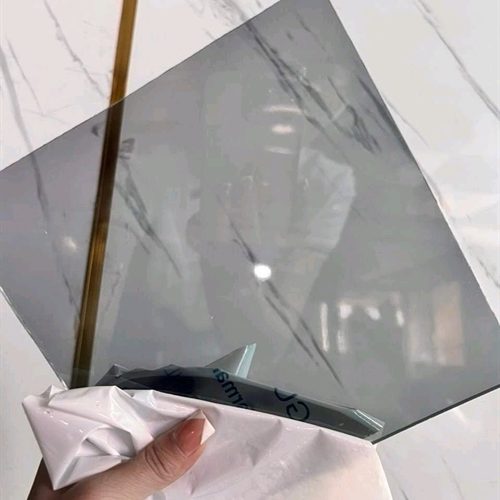 Poly đặc 5ly xám khói khổ 1,82m dài 30m - m2