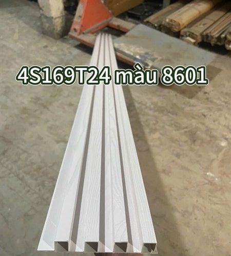 Lam 4 sóng cao TGI màu 8601 KT: 169(R) x 24(C) x 2900(D)mm 4S169T24 - Tấm