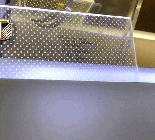 Mica dẫn sáng chấm bi 5ly - tấm