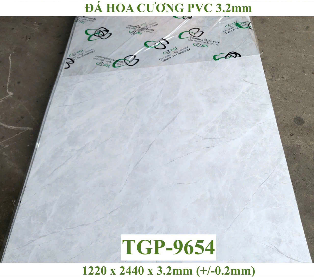 z7002706843936_520492d1e2aab4c580ddd121d824ee4d